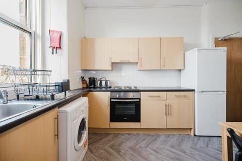 3 bedroom flat to rent, 2275L South Oxford Street, Edinburgh, EH8 9QF