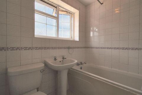 72 Abinger Way, Norwich, NR4 6LJ