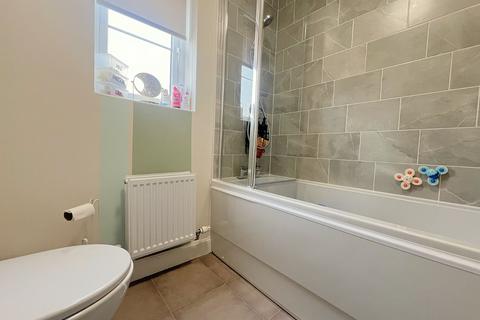 23 Billets Avenue, Bradford, BD2 3FD