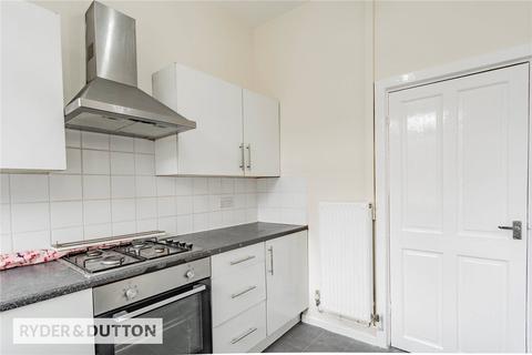 32 Esther Street, Oldham, OL4 3EP