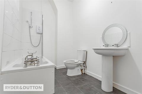 32 Esther Street, Oldham, OL4 3EP
