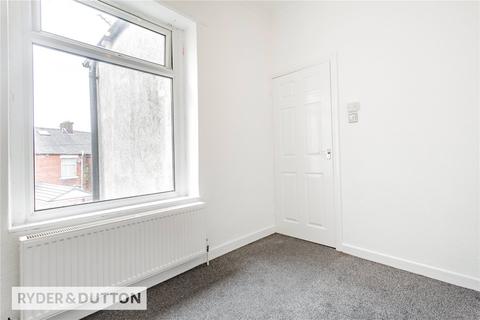 32 Esther Street, Oldham, OL4 3EP