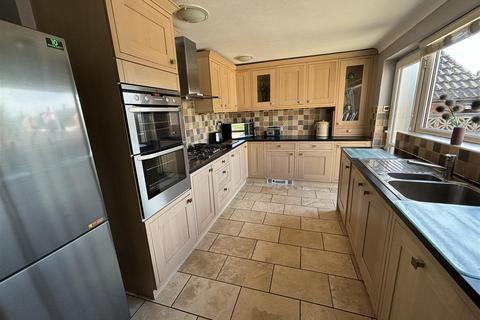 3 bedroom detached bungalow for sale, Whitesand Close, Glenfield, Leicester