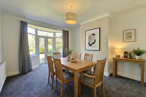 3 bedroom semi-detached house to rent, Acresfield Road, Timperley