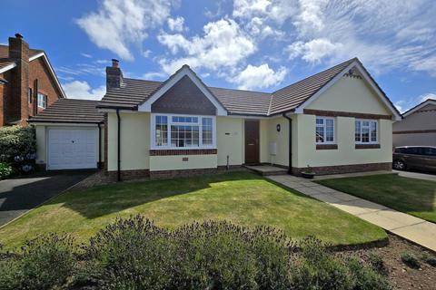 17 Armada Way, Westward Ho, Bideford, EX39 1XB