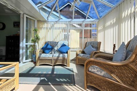 17 Armada Way, Westward Ho, Bideford, EX39 1XB