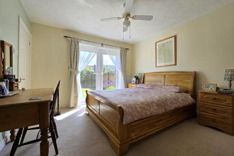 17 Armada Way, Westward Ho, Bideford, EX39 1XB