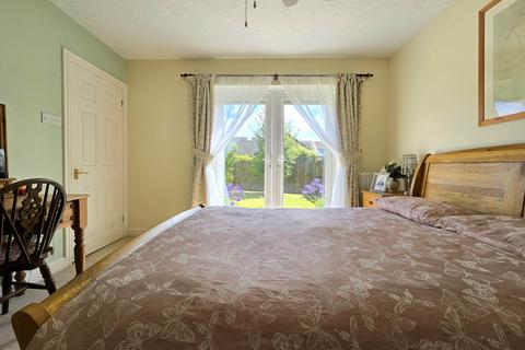 17 Armada Way, Westward Ho, Bideford, EX39 1XB