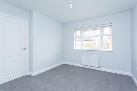 47 Longbridge Drive, Easingwold, York, YO61 3FH