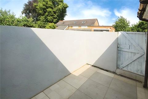 2 bedroom apartment to rent, High Street, Surrey KT15