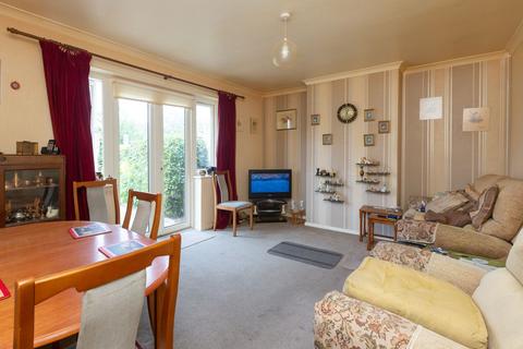12 Edward Drive, Birchington, CT7 9BY