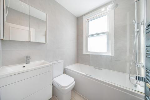 2 bedroom flat for sale, Stormont Road, Battersea