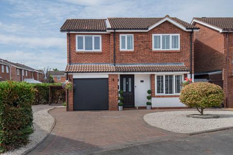 11 Holloway Drive, Wombourne, Wolverhampton, WV5 0PA