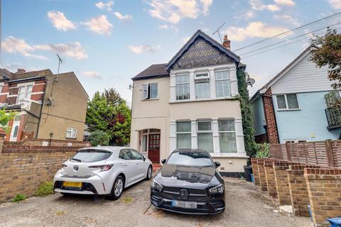 1 bedroom flat for sale, Pembury Road, Westcliff-On-Sea SS0