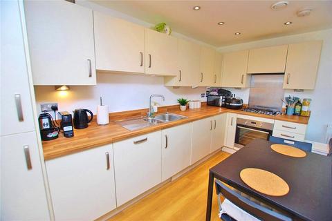 2 bedroom apartment to rent, Walnut Tree Close, Guildford, Surrey, GU1