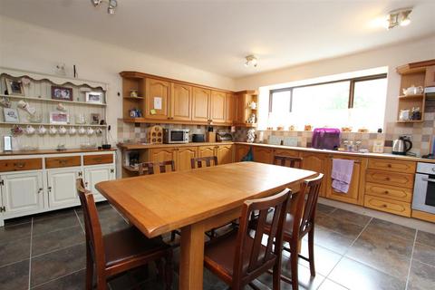 3 bedroom semi-detached house for sale, Love Lane, Denbigh LL16