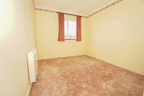 1 bedroom retirement property for sale, St. Helens Crescent, Hastings
