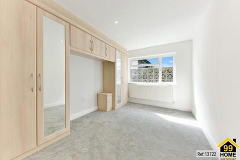 74 Upland Road, Sutton, SM2 5JB