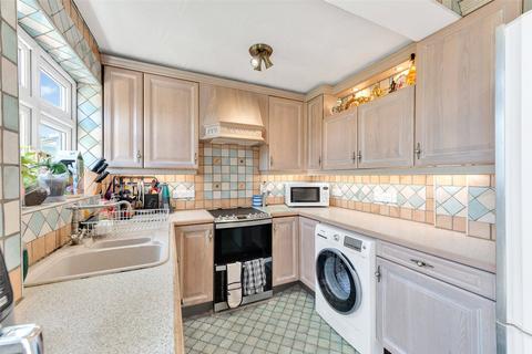 126 Chastilian Road, Dartford, DA1 3LG