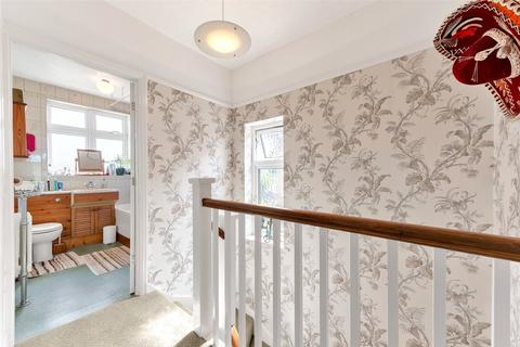 126 Chastilian Road, Dartford, DA1 3LG