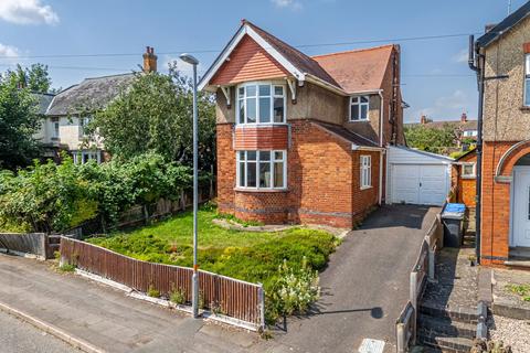 4 bedroom detached house for sale, Harrington Road, Kettering NN14