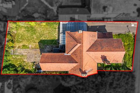 8 Harrington Road, Rothwell, Kettering, NN14 6AR