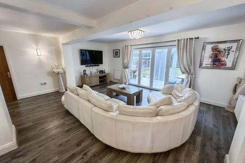 4 bedroom detached house for sale, Simister Lane, Prestwich, M25