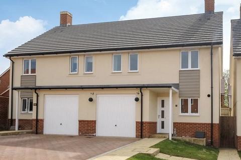 3 bedroom semi-detached house for sale, Barber Road, Basingstoke, Hampshire