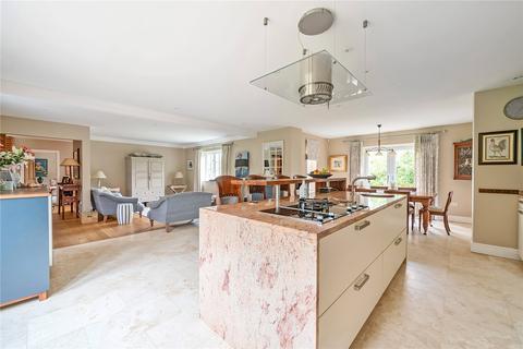 5 bedroom detached house for sale, Poplars Farm Close, Hannington, Northamptonshire, NN6