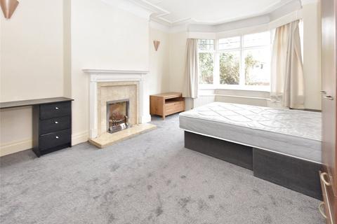 4 bedroom semi-detached house for sale, Becketts Park Drive, Leeds, West Yorkshire