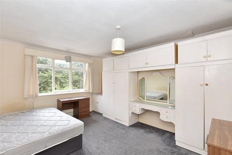 4 bedroom semi-detached house for sale, Becketts Park Drive, Leeds, West Yorkshire