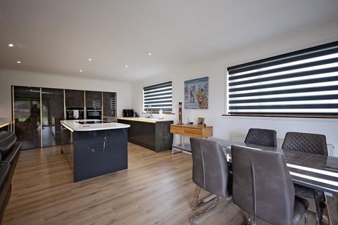 Knockglass House Crescent Street, Halkirk, KW12 6XN