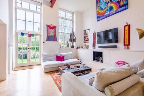 1 bedroom flat for sale, Southside Quarter, Burns Road, Clapham Junction, London, SW11