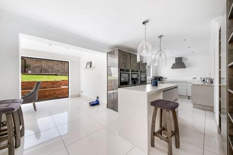 5 bedroom detached house for sale, Belridge Close, Barnsley, S75