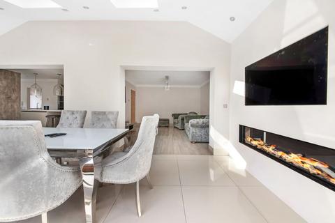 5 bedroom detached house for sale, Belridge Close, Barnsley, S75