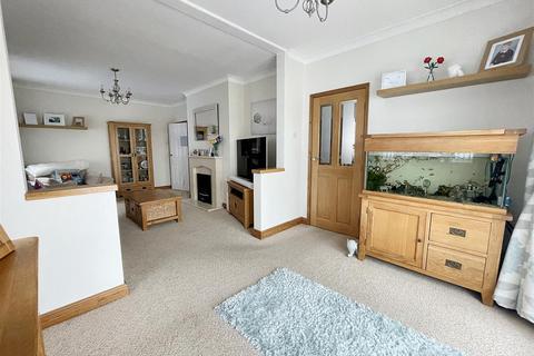 38 Ferry Road, Kidwelly, SA17 5BJ