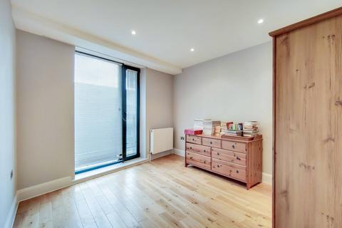 1 bedroom flat for sale, Weston Street, Borough, London, SE1