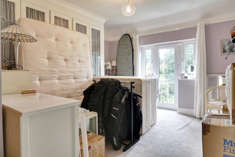 4 Millfield, Harlow, CM17 0BL