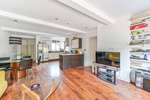 3 bedroom flat for sale, Camberwell New Road, Kennington, London, SE5