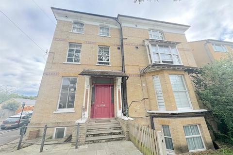 1 bedroom flat to rent, St Peters Road, South Croydon CR0