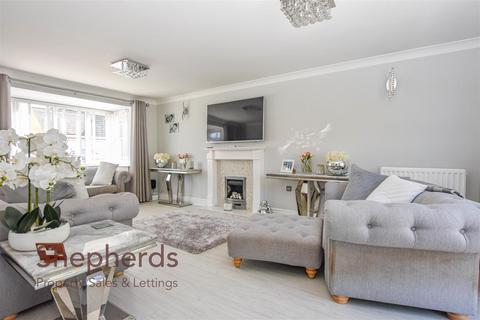 4 bedroom detached house for sale, Ellis Close, Hoddesdon EN11