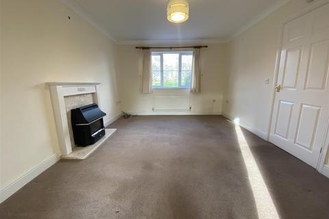 4 bedroom detached house to rent, Wellington