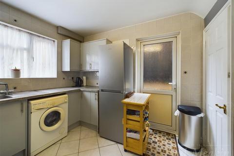 193 Dunley Drive, New Addington, Croydon, CR0 0RU