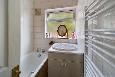 193 Dunley Drive, New Addington, Croydon, CR0 0RU