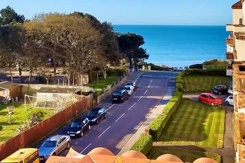 2 bedroom flat to rent, San Remo Towers, Sea Road, Boscombe