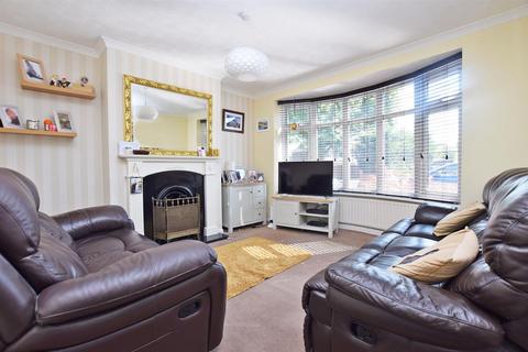 4 bedroom terraced house for sale, Featherby Road, Rainham