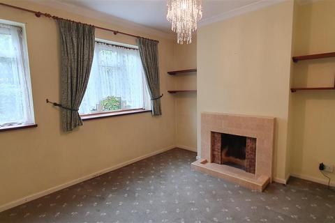 3 bedroom end of terrace house for sale, Chertsey Road, Feltham