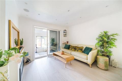 26 Harvesters Close, Isleworth, TW7 7PP