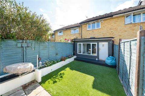 26 Harvesters Close, Isleworth, TW7 7PP