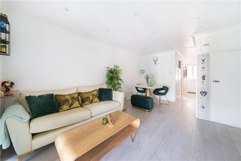 26 Harvesters Close, Isleworth, TW7 7PP
